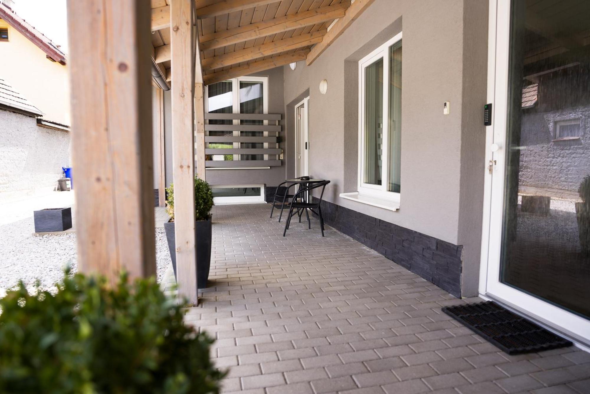 Apartmany Banff Besenova Exterior photo