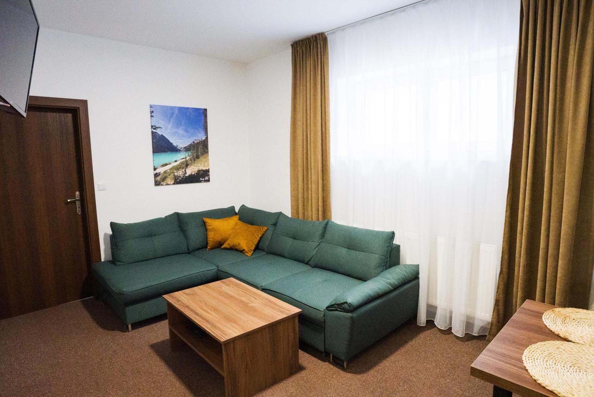 Apartmany Banff Besenova Exterior photo